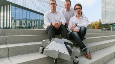 The robot Roveo, intended to carry havy loads on rough terrains. Copyright: EPFL - Alain Herzog collaborate tech transfer robots ndas mtas services epfl